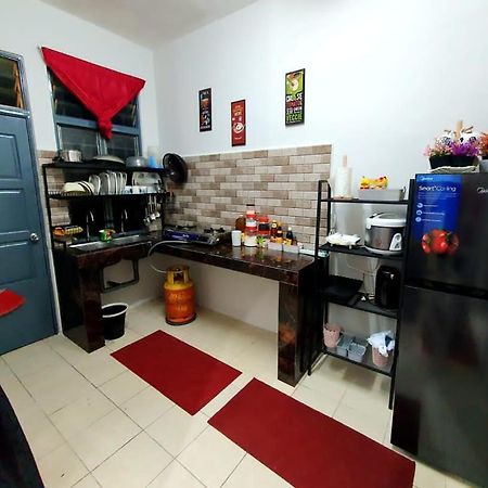 Lh Alisha Homestay Wangsa Mewangi غُوا موسانغ المظهر الخارجي الصورة